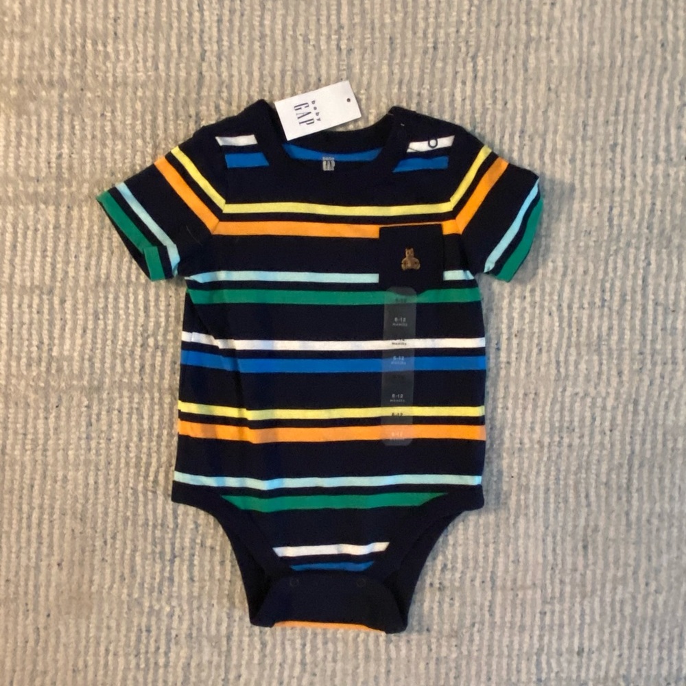 NWT Set of Three Gap 6-12month Boys Onesies - Picture 6 of 7